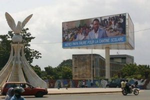 Article : Togo : une affiche « Merci Papa Faure » 2 ?